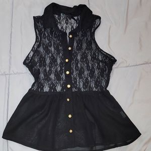 Size S, black lace top